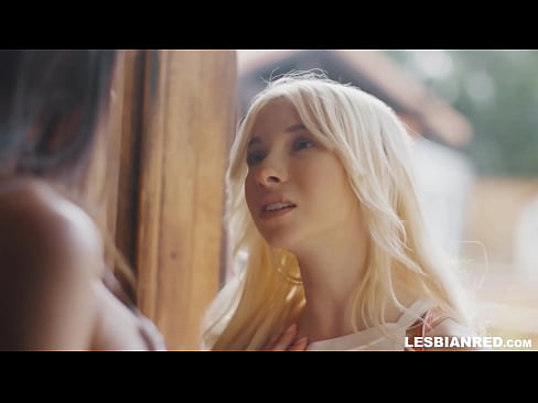 ❤️ Dívka se po několika měsících vrátí domů a skončí u lízání kundy své nevlastní matky ❤❌ Jen porno u cs.vegasservice.ru ﹏